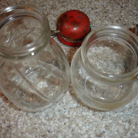 Bundle of 2 Vintage Nut / Spice Choppers or Grinders - Kitchen Primitive - Works - Picture 4 of 9